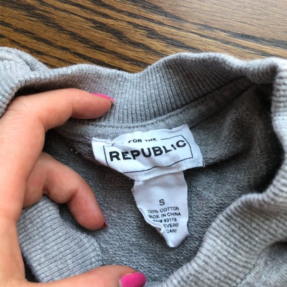 Splattered Paint Cropped Sweater - Picture 2 of 5